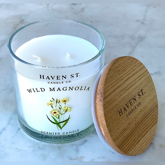 HAVEN STREET CANDLE WILD MAGNOLIA RICHLY SCENTED NEW 12 OZ 2 WICK NEW - Picture 1 of 4